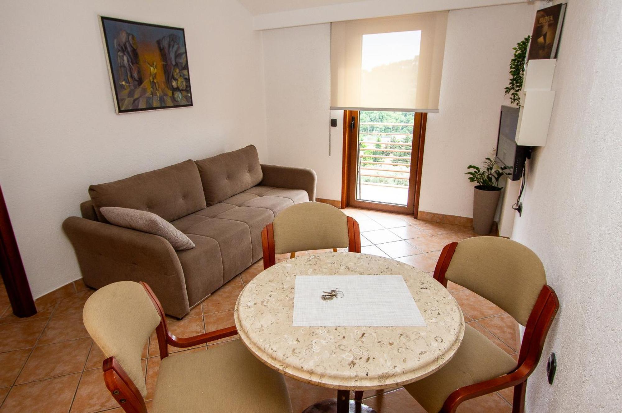 Guest house Jedro