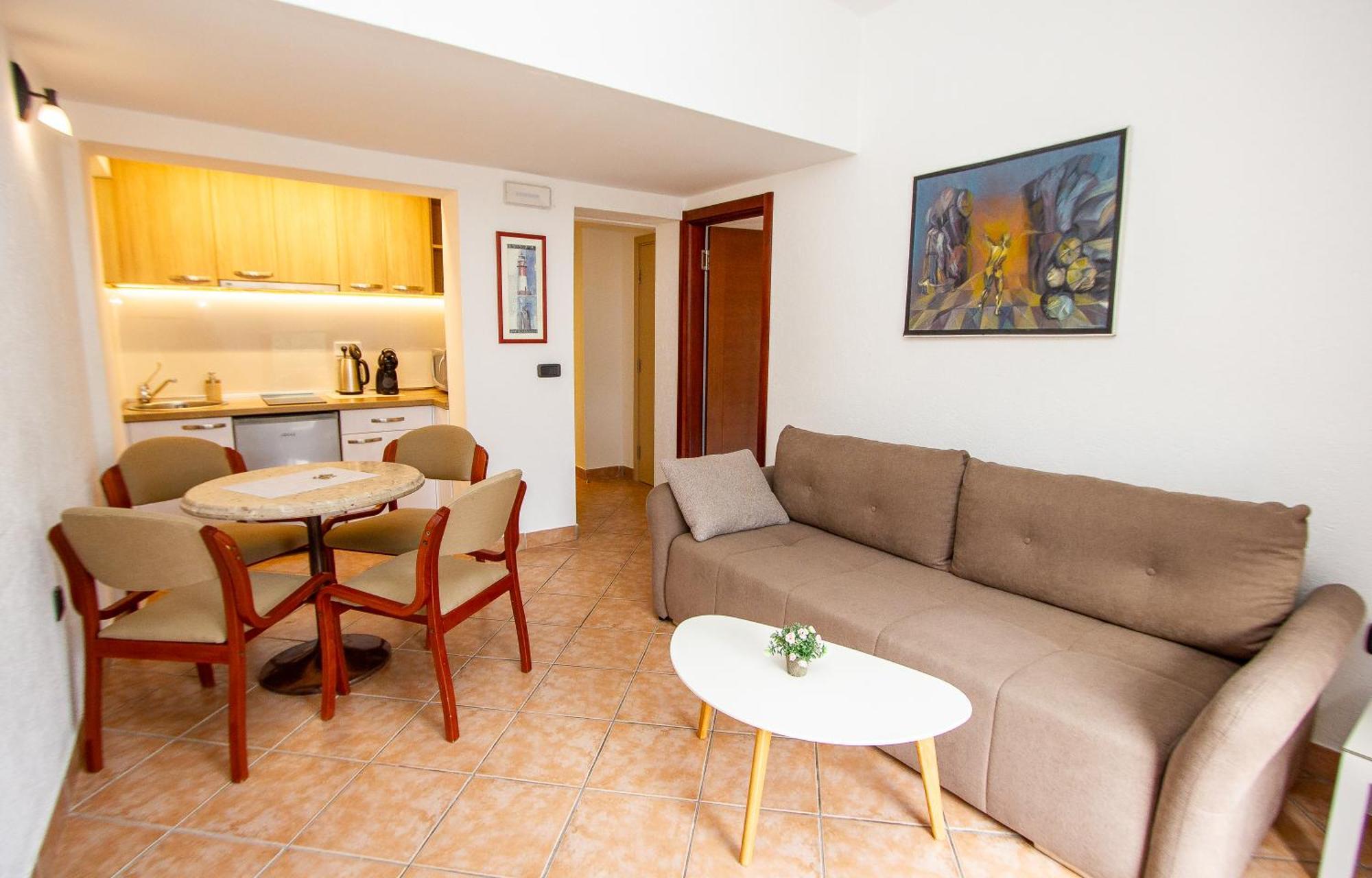 Jedro 3* Petrovac