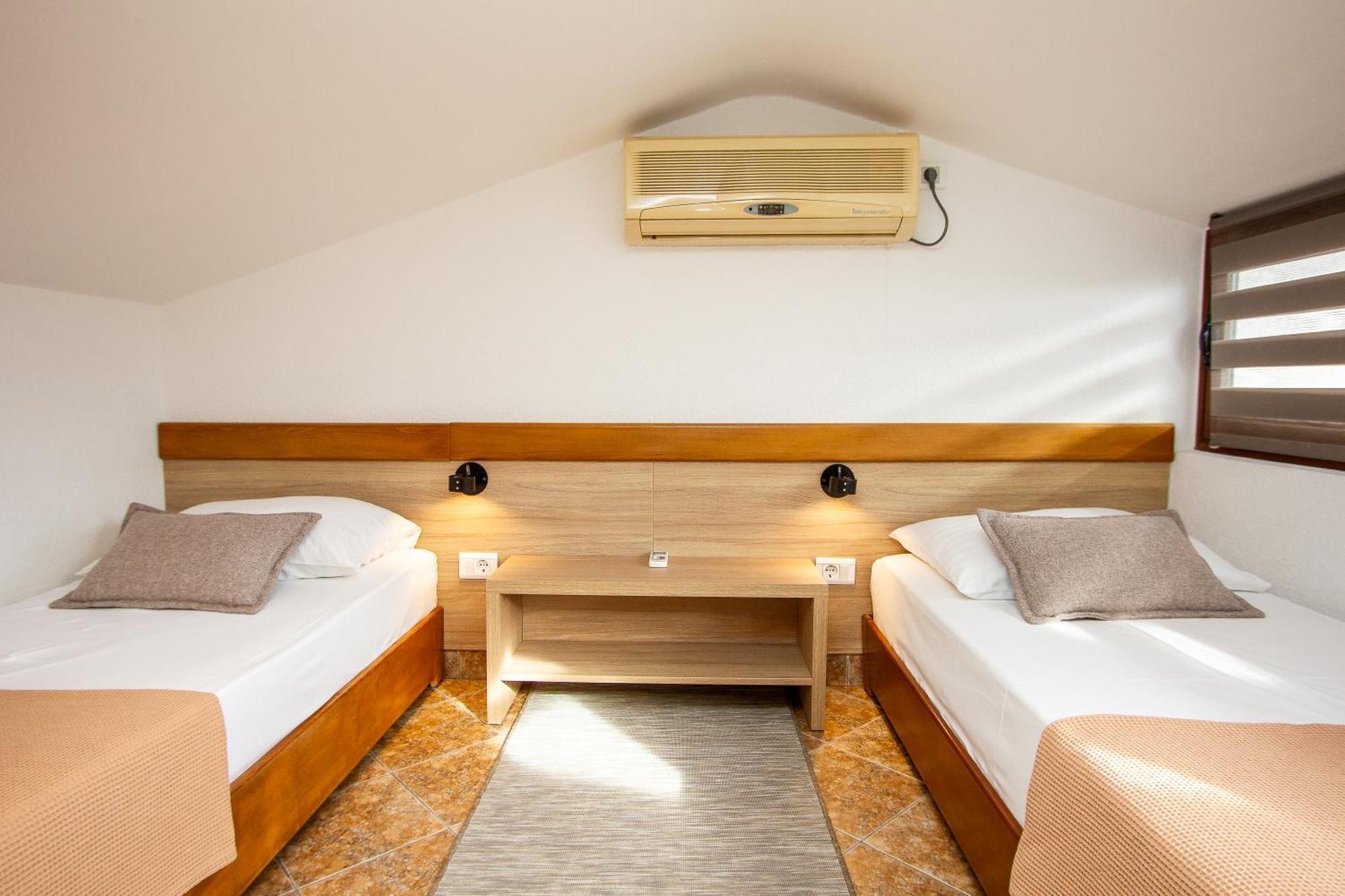 Guest house Jedro 3*