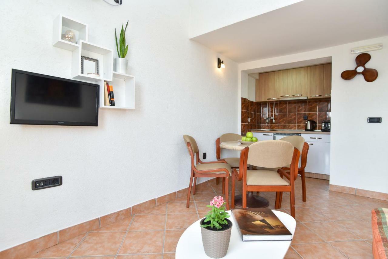 Guest house Jedro Petrovac